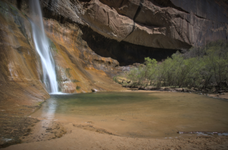 Lower Calf Creek Falls